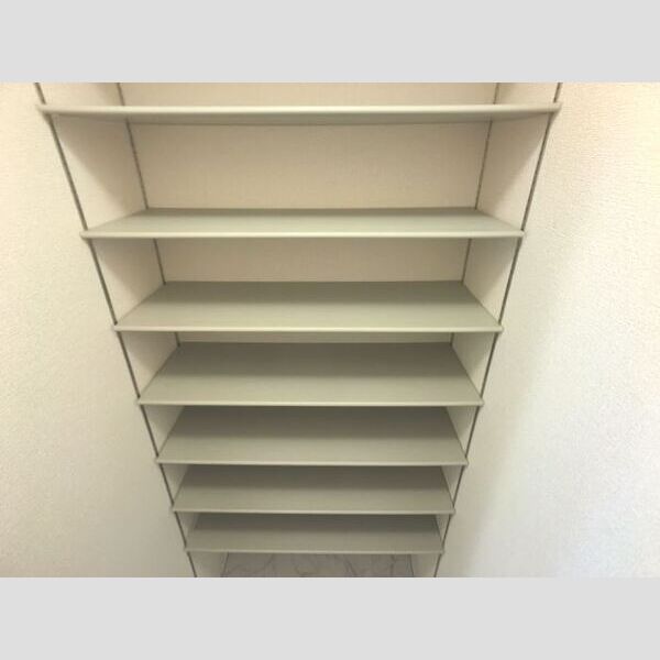 ワイズハウス201号室 ◆シューズボックス◆