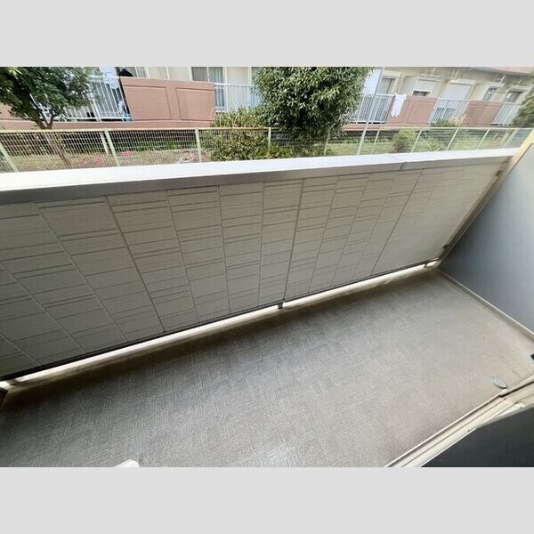 East Side Residence 2 テラス