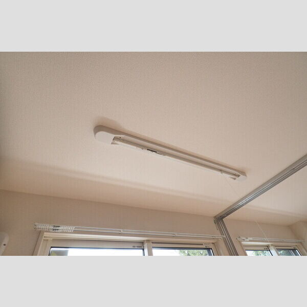 ヒルサイド207号室 室内物干し