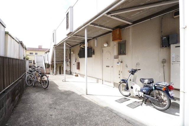 白楽ヒルズ2階 エントランス