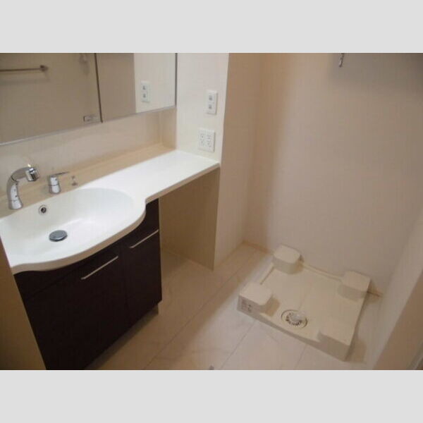 プラムスクエア302号室 302　洗面室