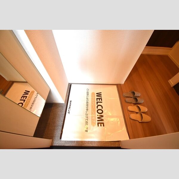 ルチェ・ソラーレ203号室 玄関内