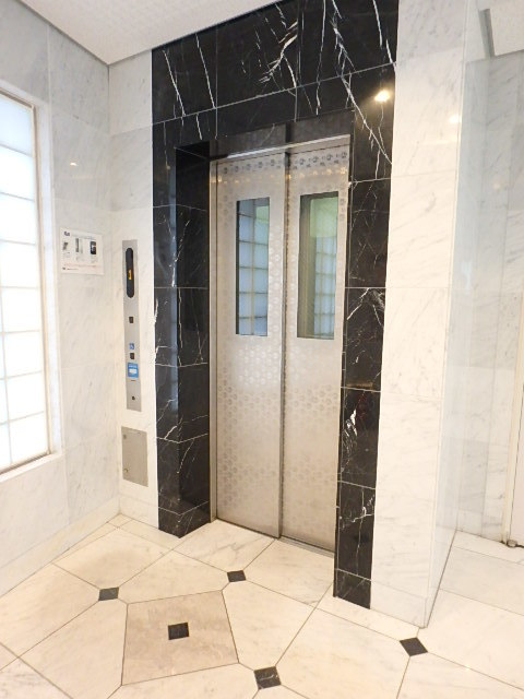 グランド・ガーラ池袋11階 エレベーター