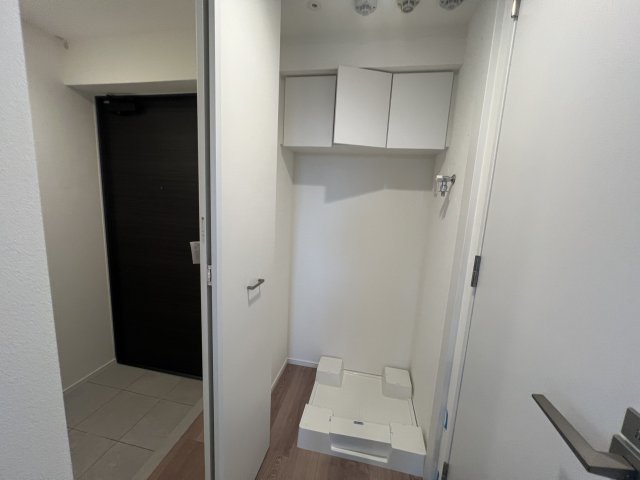 SYFORME SHINKOYASU703号室 ※同タイプ参考写真です（カラータイプが異なる場合がございます）