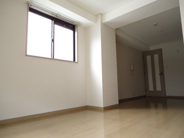 ルミナス千葉 洋室