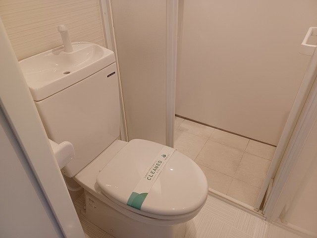 ライオンズマンション麻布4階 トイレ