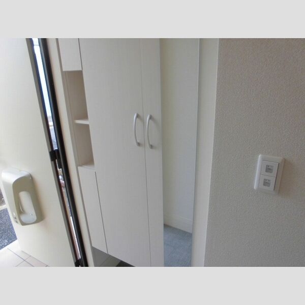 フルール101号室 シューズボックス