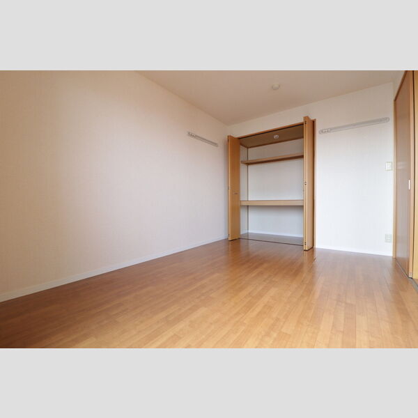 ロビンストリーム305号室 洋室