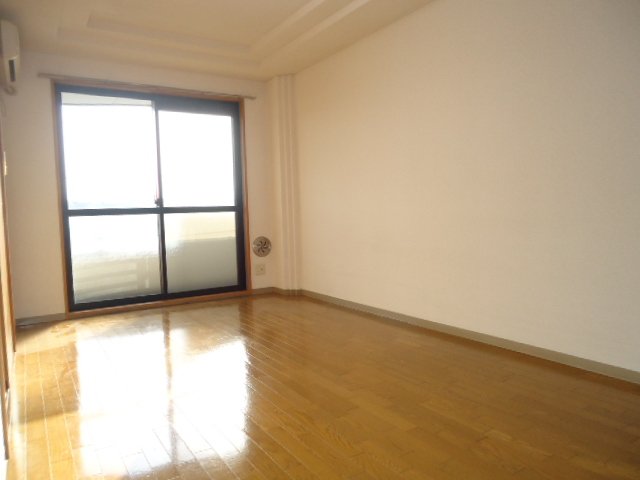 カーム・ルーラル リビング