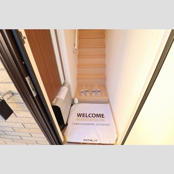 ボナール201号室 玄関　シューズボックス(トールタイプ)あり