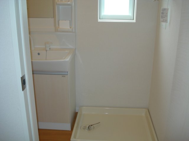 パインテール 　洗面（イメージ）