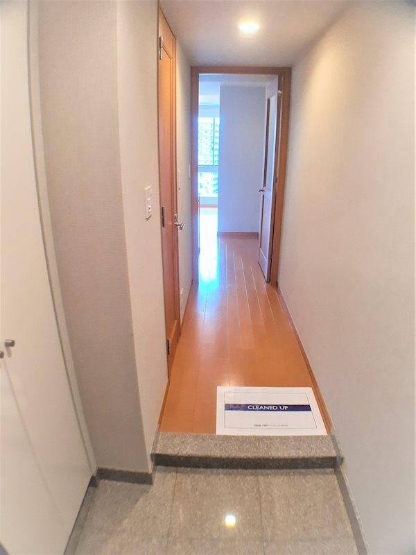 レジディアタワー目黒不動前12階 玄関