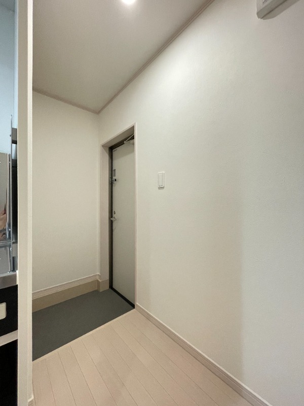 NEXUS綾瀬2階 玄関