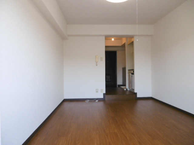 第２今泉ビル0306号室 リビング