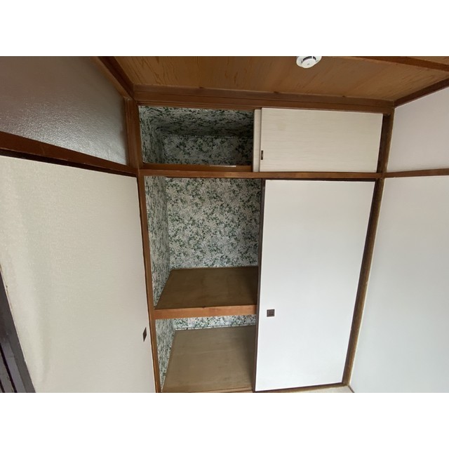 第2白楽マンション103号室 内観