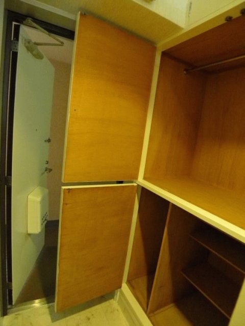 ライオンズマンション新宿東公園 クローゼット