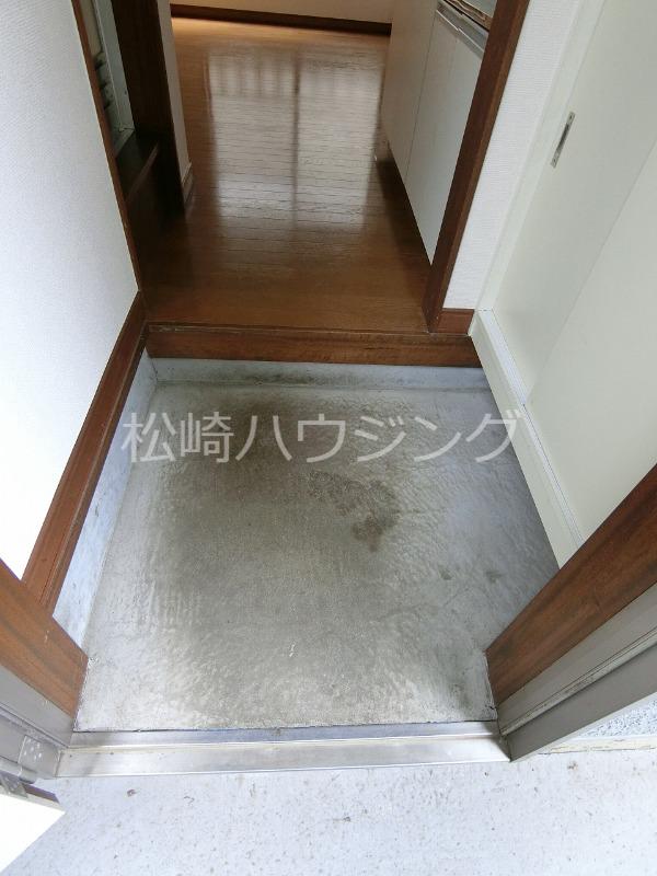 グレイス哲学堂1階 玄関