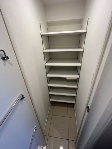 アジールコート板橋本町0804号室 収納