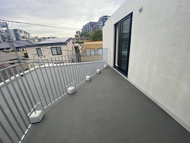 アトリオフラッツ三軒茶屋Ｎｏｒｔｈ403号室 ルーフバルコニー　2025年10月撮影