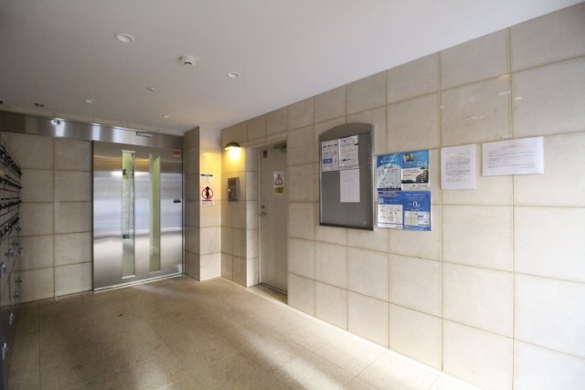 プレール・ドゥーク新高円寺 エントランス