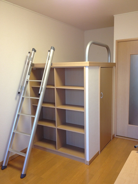 レオパレス新白岡 寝室