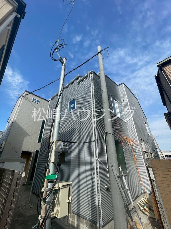 AW中野松が丘の外観画像