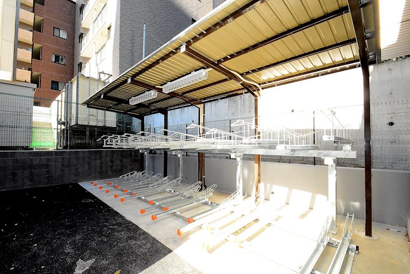 ステージファースト横浜2階 駐輪場