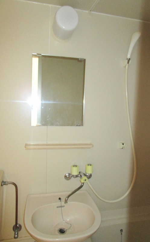 イルヴィアーレ西高島平オーヴェスト 洗面