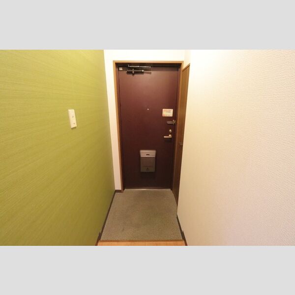 グランシャリオ大宮203号室 玄関