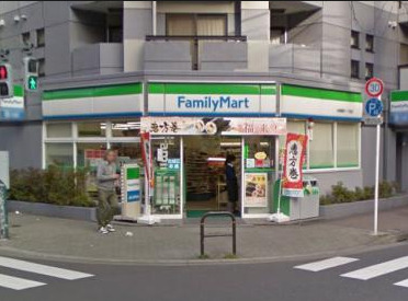 Log浅草／ログ浅草801号室 【コンビニエンスストア】ファミリーマート 台東駒形一丁目店まで90ｍ