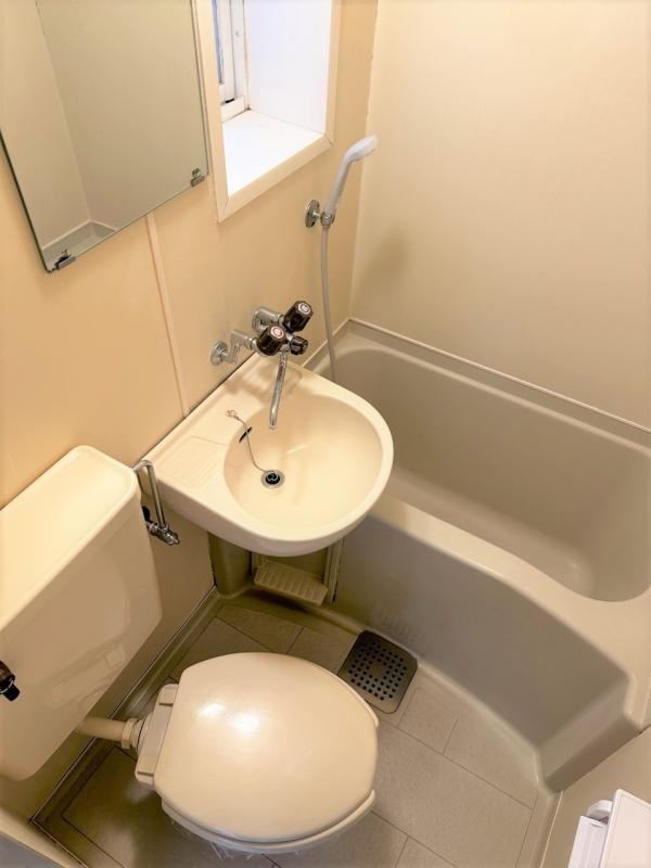 ローズアパートＲ６３番館(R-063)1階 バス