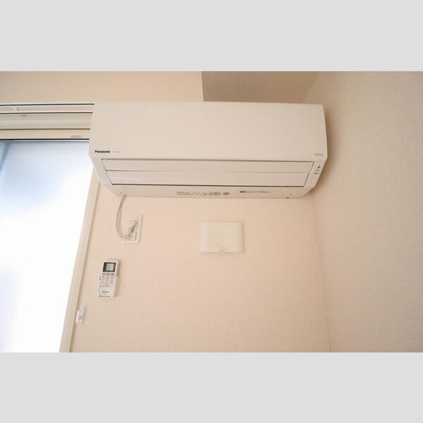 北野翠亭/エアリクス　北野翠亭Ⅱ108号室 エアコン