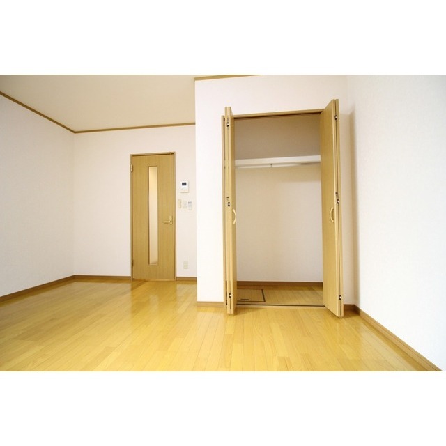 アムール Vert U103号室 内観