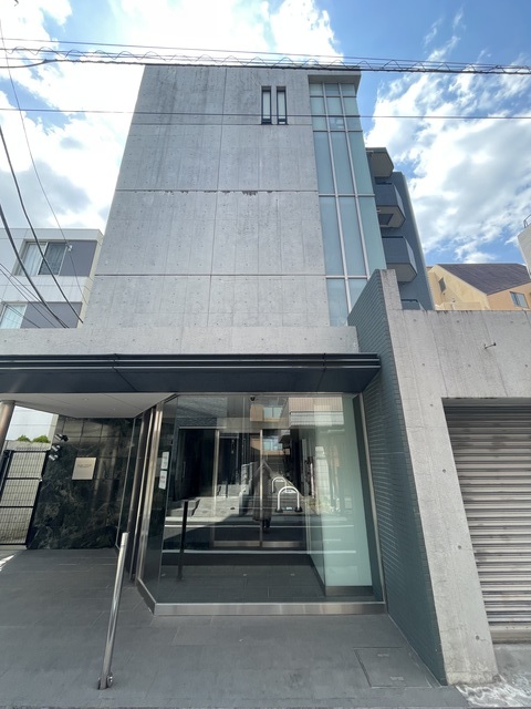 Ｇｌａｎ　Ｃｏｕｒｔ　西新宿の外観画像