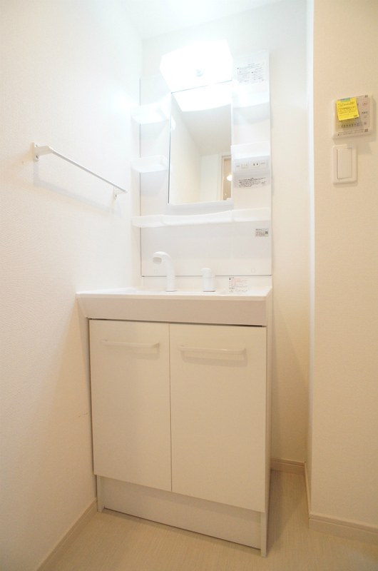 リブリ・ベイルーフ金沢八景 洗面