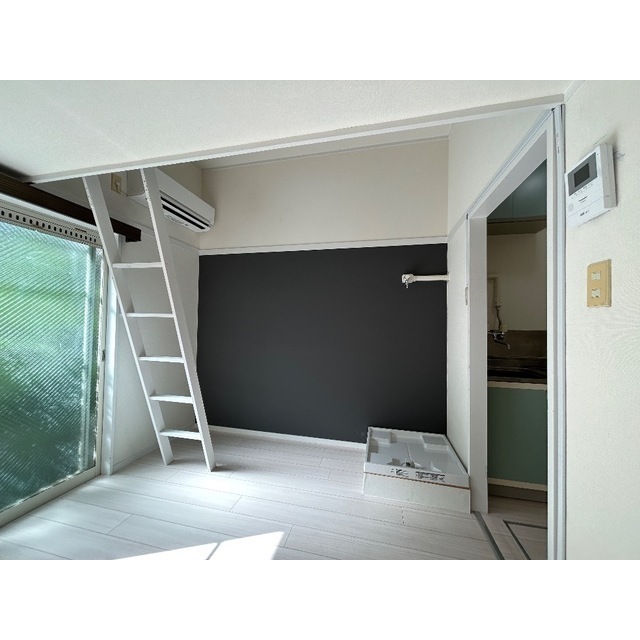 ライフピアブラウン102号室 リビング