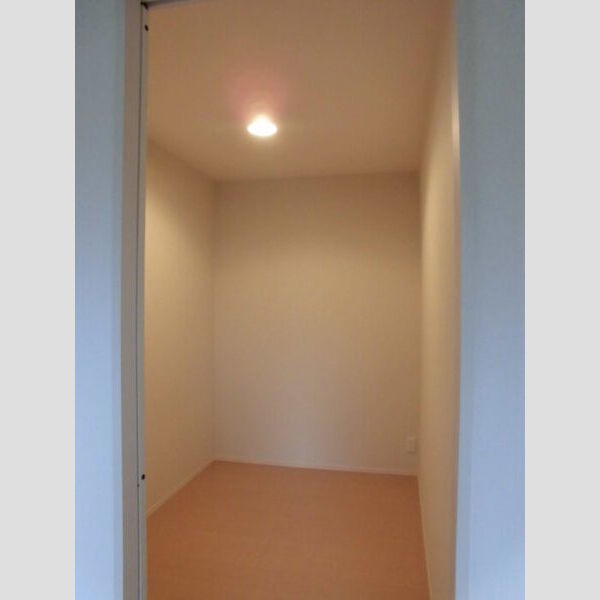 サントビーサウスヒル　A サービスルーム