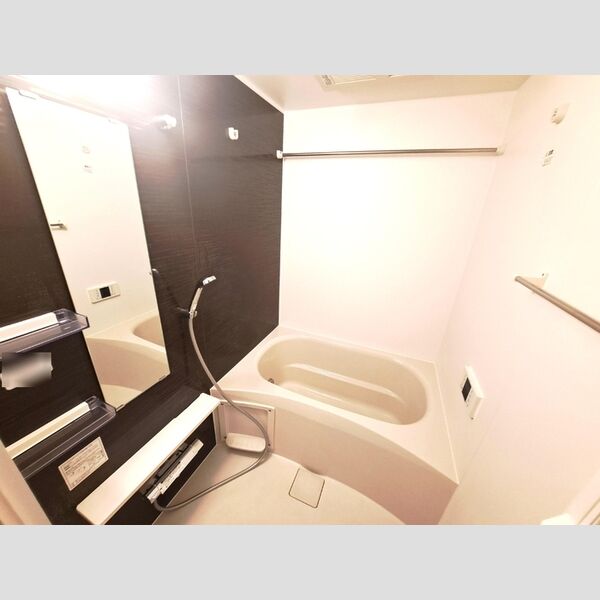 ベイサイドヒルズ関内601号室 浴室換気乾燥機付ユニットバス