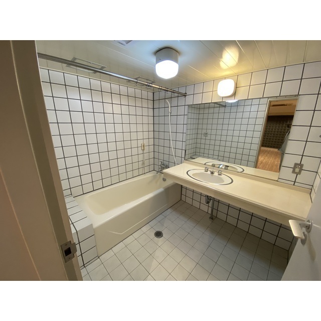 ポートタワー山下町301号室 お風呂