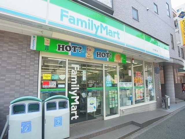 セレンディピティ（高床免震）0102号室 ファミリーマート丸子通り店