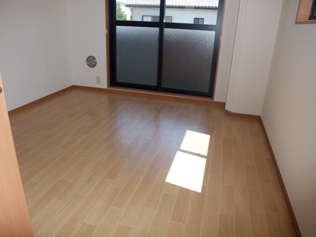 フローラリア303号室 洋室