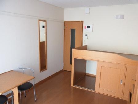 レオパレスプレミール109号室 寝室