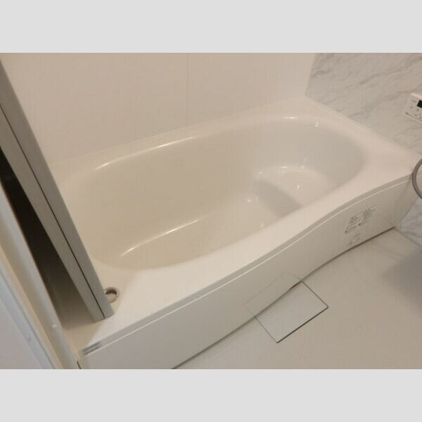 Cradle(クレイドル)110号室 追い焚き給湯機能付き浴室