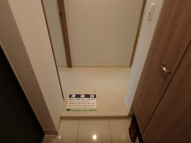 Ｒａｆｆｉｎｅ 雷門 玄関