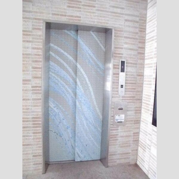 ソレイユ南与野　(住居部分) エレベーター