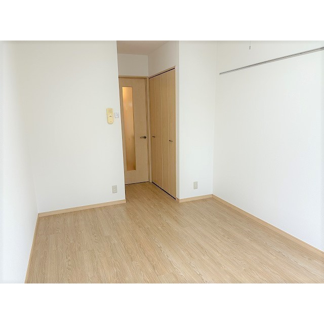 ルームピア船橋 リビング