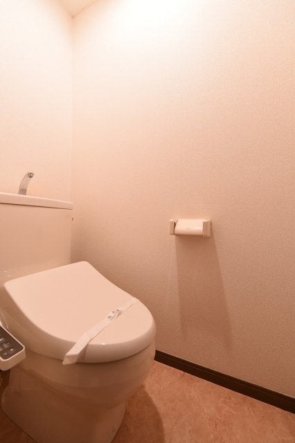 ロングアイランドガーデン1階 トイレ