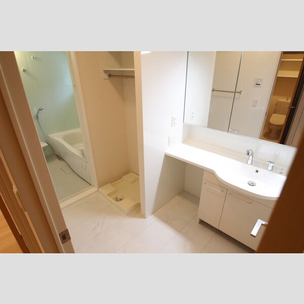 クレールⅧ203号室 広々な洗髪洗面化粧台