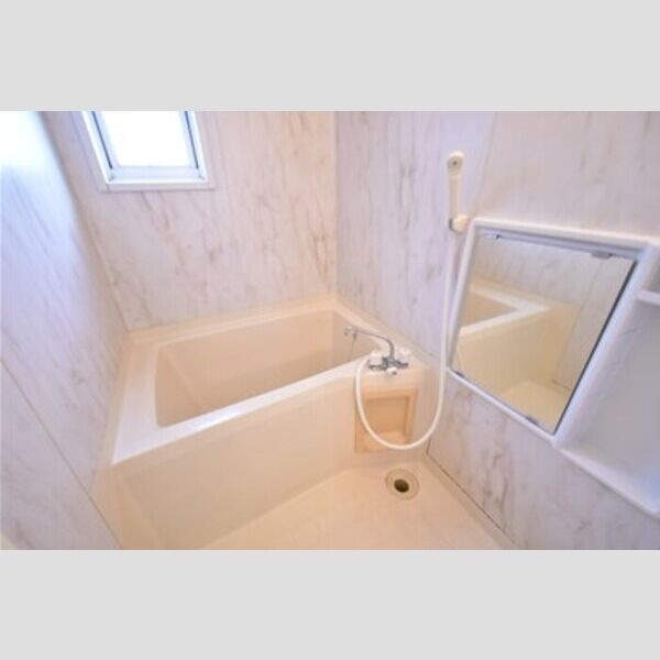 グレープズヒル　F101号室 バス