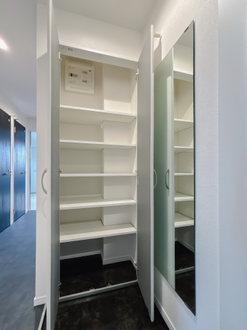 スカイルーチェ南浦和403号室 シューズボックス